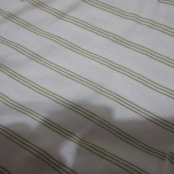 Milkberry 36x40 baby swaddle blanket green and white stripes NWT - Picture 4 of 5
